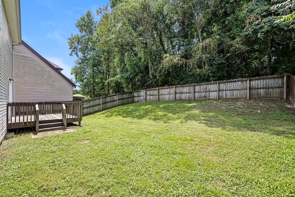 Building Photo - 412 Elegance Way