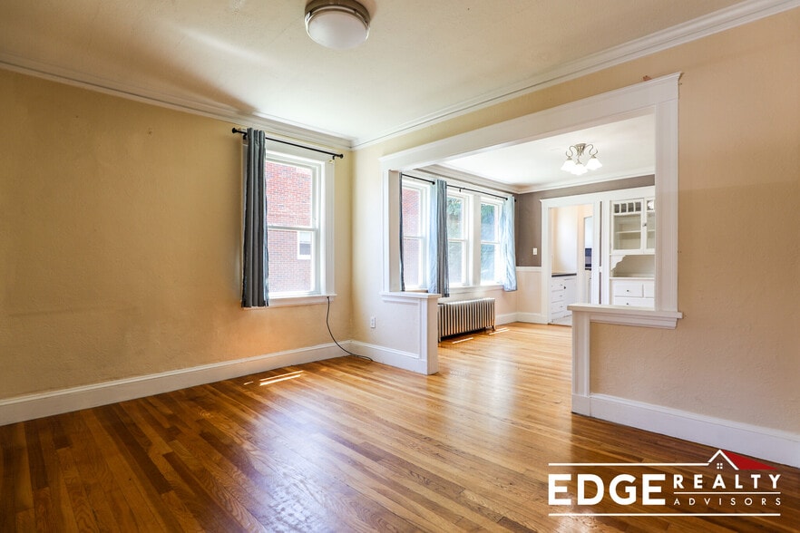 Building Photo - 86 Colborne Rd