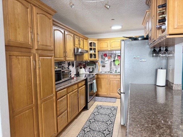 Building Photo - 555 Pierce St