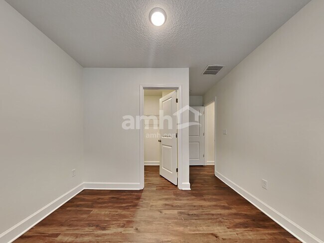 Building Photo - 2821 Alanas Mdw Wy