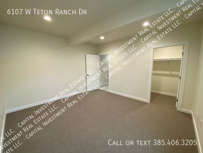 Building Photo - 6107 W Teton Ranch Dr