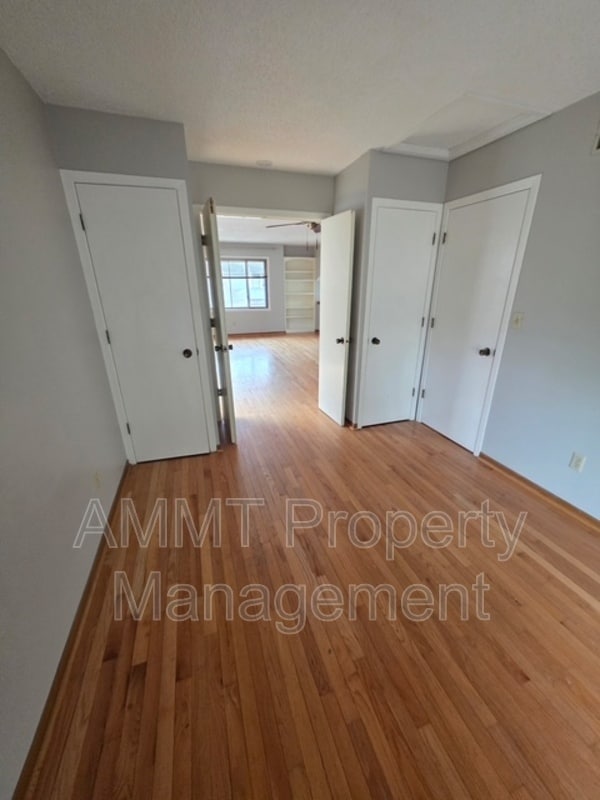 Building Photo - JR Real Estate: 848 Dover Street