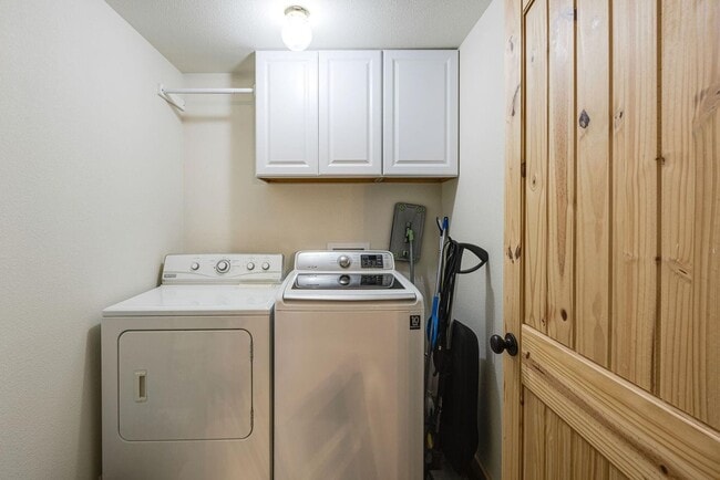 Building Photo - 2531 Recreational Road 3