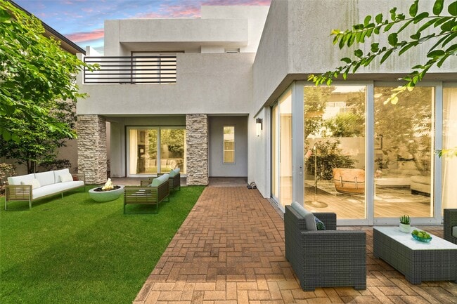 Building Photo - 11506 Royal Tower Pl