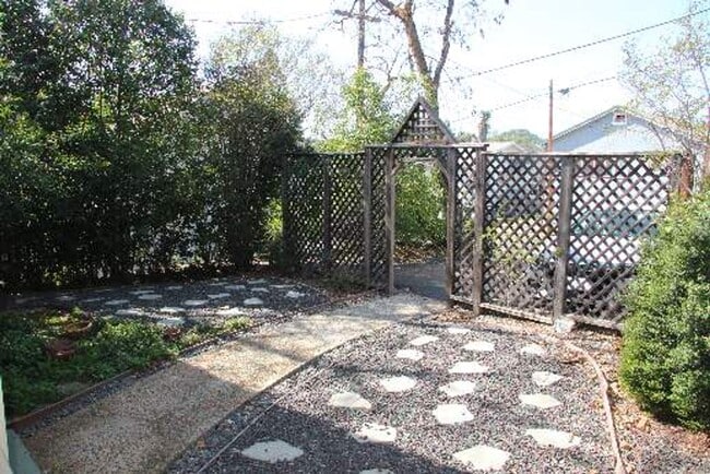 Building Photo - Downtown Sonora 1 bedroom (Duplex)