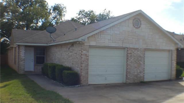 Primary Photo - 302 Rose St