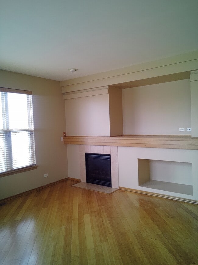 Building Photo - 3230 Holden Cir