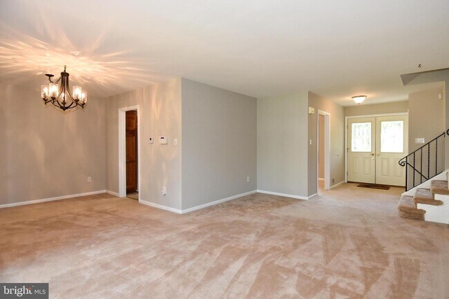 Building Photo - 1716 Burning Tree Dr