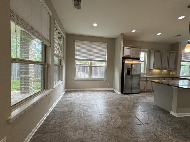 Building Photo - 197 Bloomhill Pl