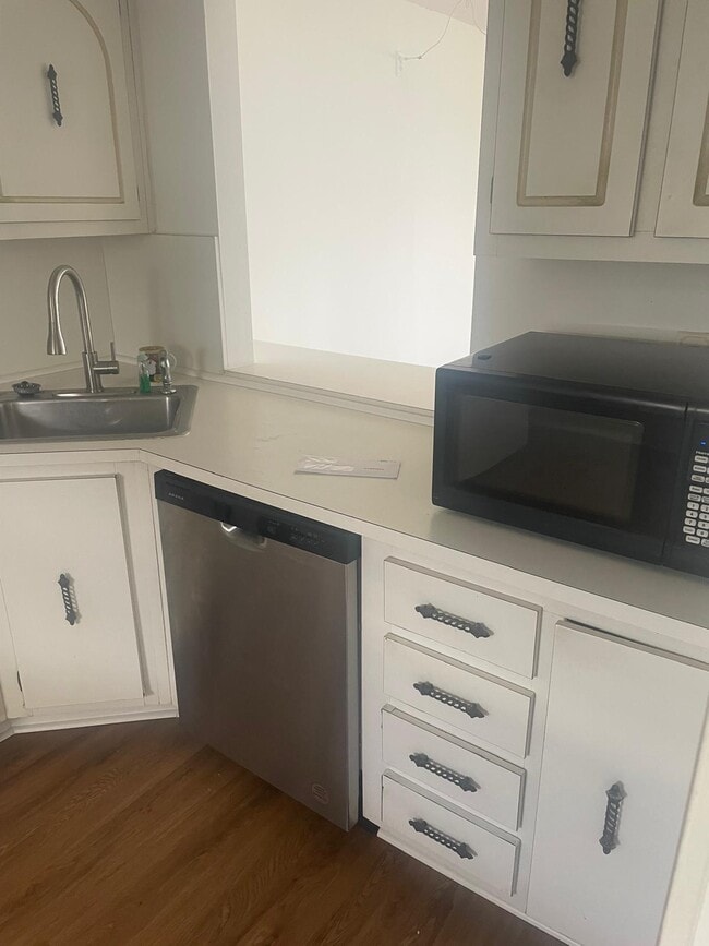 Building Photo - 2571 Aragon Blvd