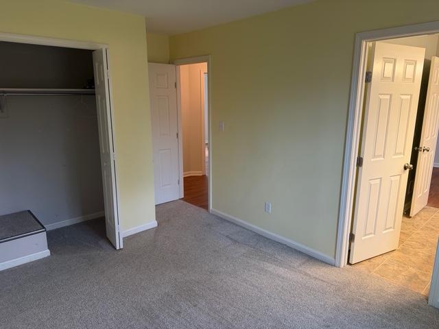 Building Photo - 525 Vineleaf Dr