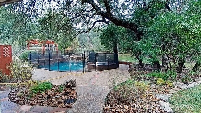 Building Photo - 9607 Boerne Haze