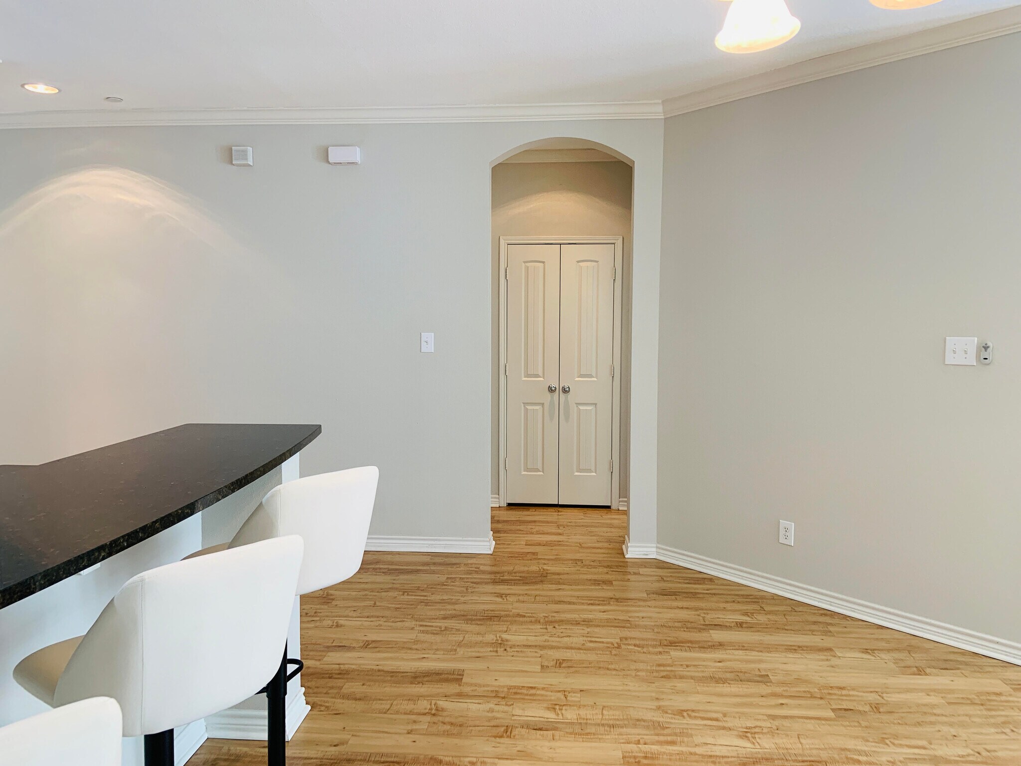 Building Photo - 1020 Texas St