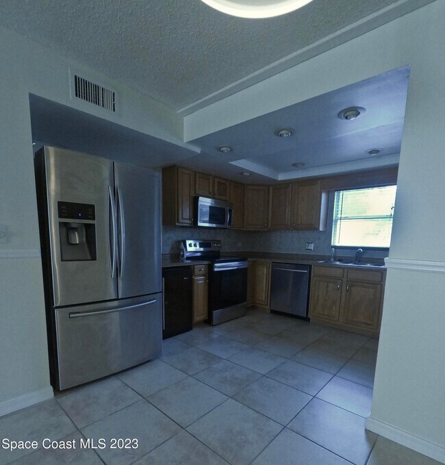 Building Photo - 3135 Shady Dell Ln