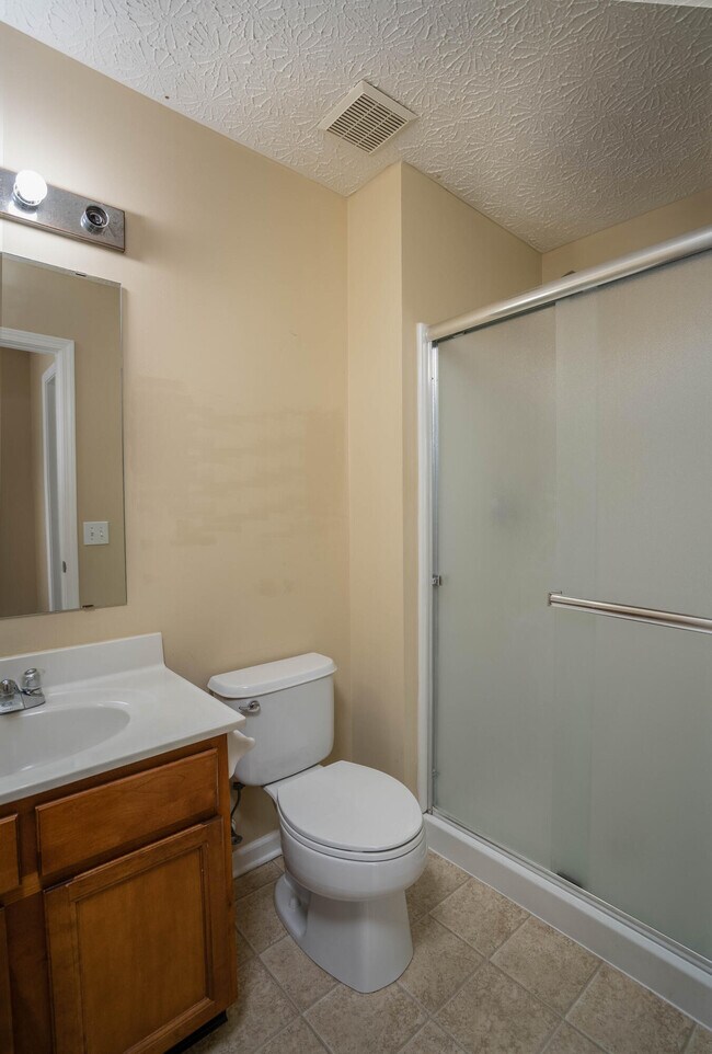 Building Photo - 1016 Bella Dona Rd