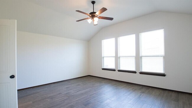 Building Photo - 13049 SW 5th St