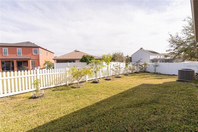 Building Photo - 9763 Moss Rose Way