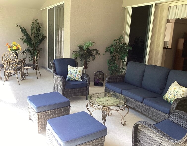 Building Photo - 9201 Independence Way