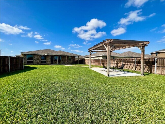 Building Photo - 5109 Lost Creek Ln