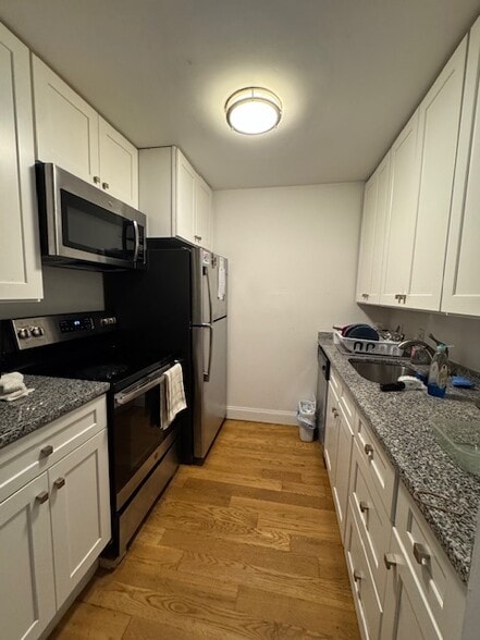 Building Photo - 774 Columbus Ave