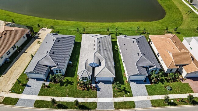 Building Photo - 14192 Lacebark Ln