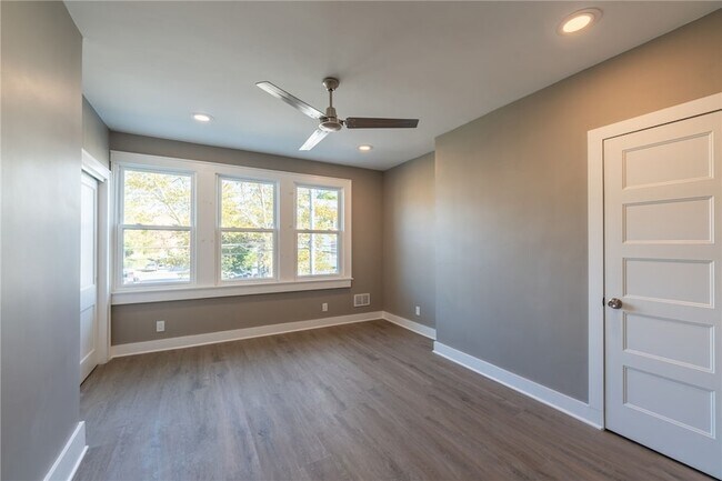 Building Photo - 531 N Euclid Ave