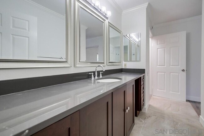 Building Photo - 3268 Via Marin