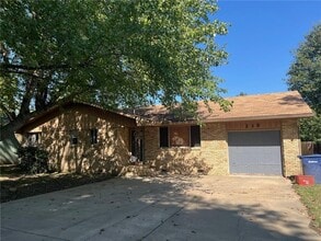 Building Photo - 215 W Highland St