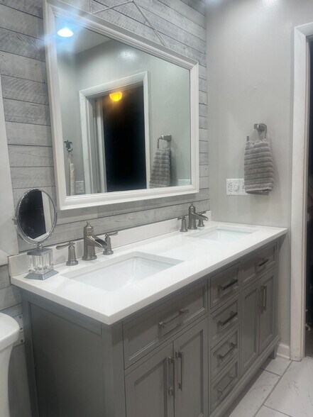 Building Photo - 47 Arabian Dr