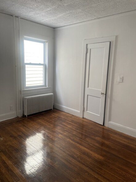 Building Photo - 50 Alder St