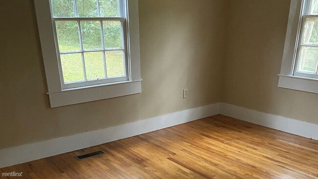 Building Photo - 3 br, 2 bath House - 3470 Grandview Avenue