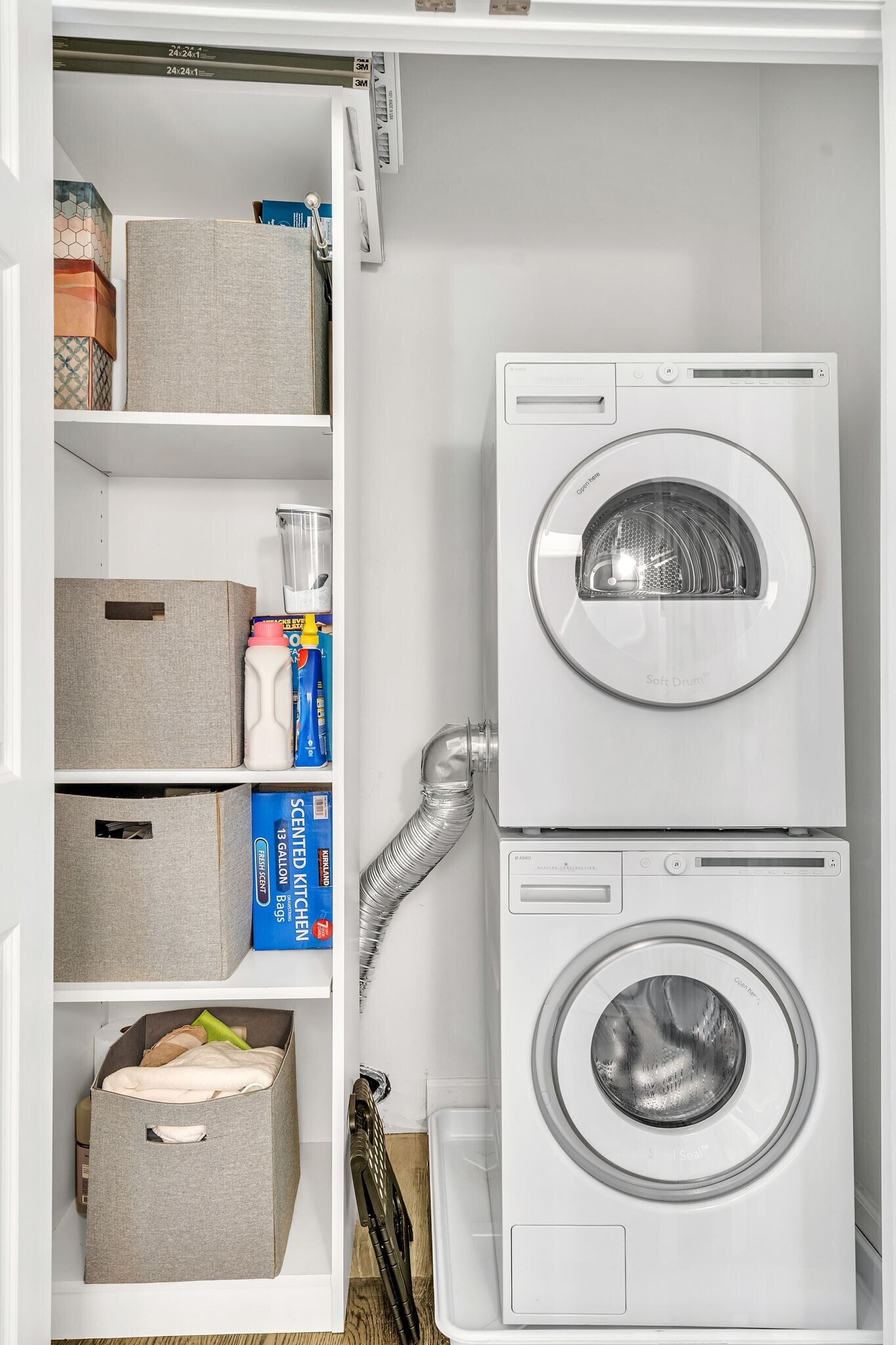 Building Photo - 204 Longwood Ct