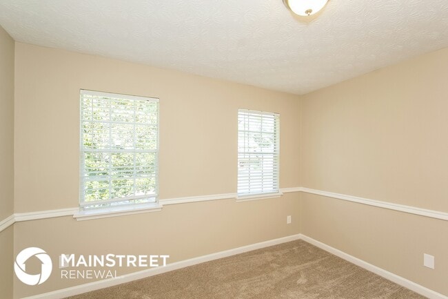 Building Photo - 565 Lake Joyce Ln
