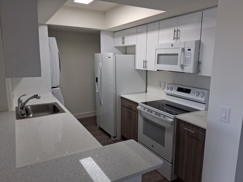 Building Photo - 18255 NW 68th Ave