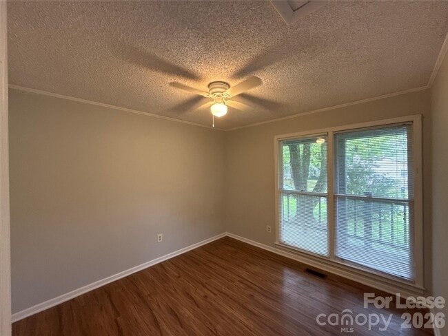 Building Photo - 7905 Haverstraw Ct