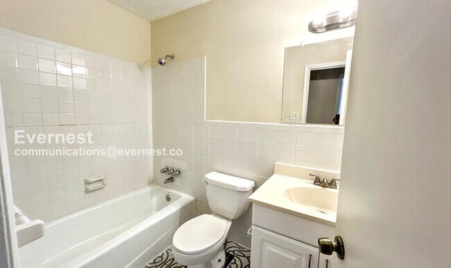 Building Photo - 1888 Singer Way