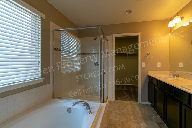 Building Photo - Absolutely Gorgeous 4-Bed Single Family Home in Copper Ridge!