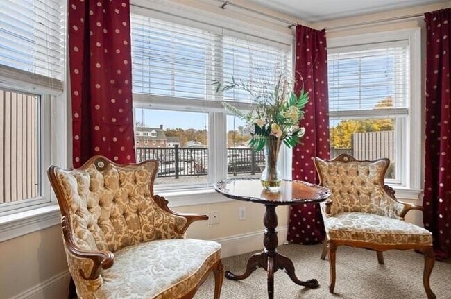 Building Photo - Versatile 1bedroom custom  condo