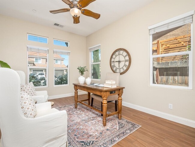 Building Photo - Beautiful Clovis North 4/3