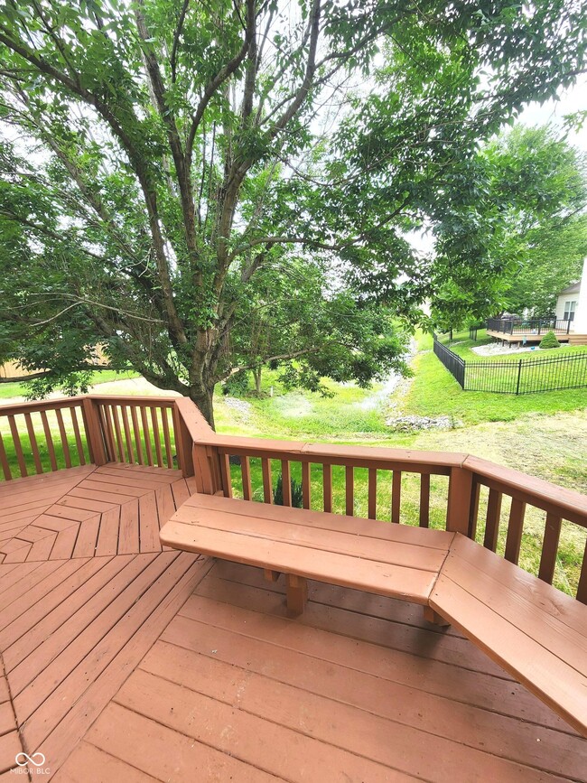 Building Photo - 924 Thornwood Dr
