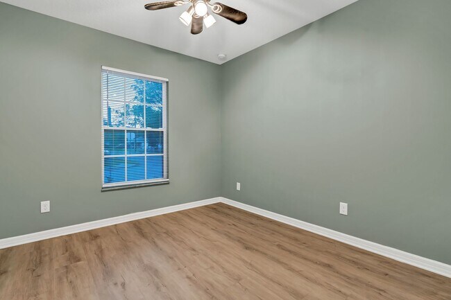 Building Photo - Charming Bungalow Across from Love Park – ...
