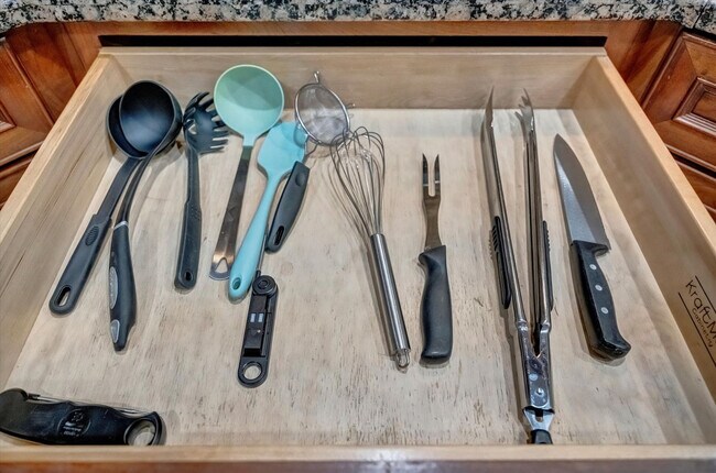 Building Photo - 6406 Gulf Dr