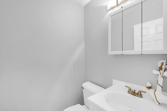 Building Photo - Call Sabrina Thomas Office at 757-767-0767...