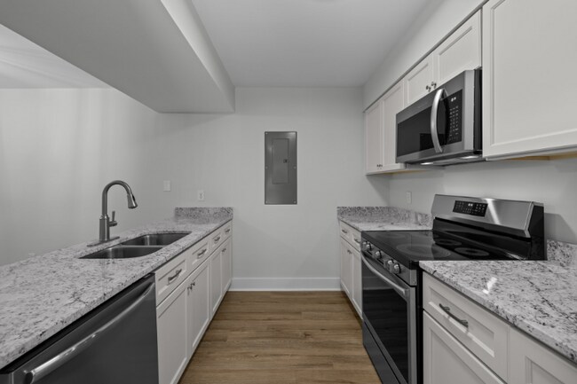 Building Photo - 196 Finley Forest Dr