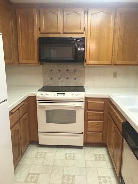 Building Photo - 5875 Friars Rd