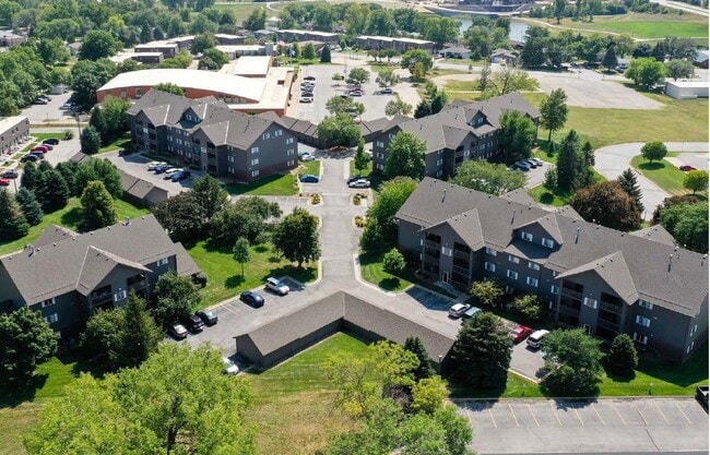 Building Photo - 7009 S 83rd St