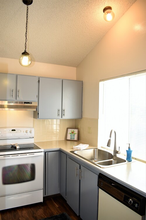 Building Photo - 6283 Yank Ct