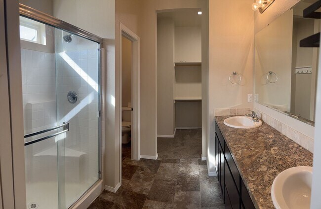 Building Photo - Beautiful 4 bedroom Nampa home