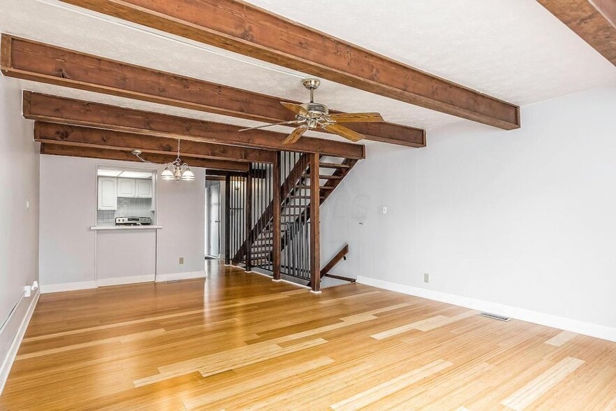 Building Photo - 114 E Ticonderoga Dr