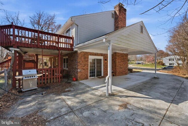 Building Photo - 3343 Slade Run Dr